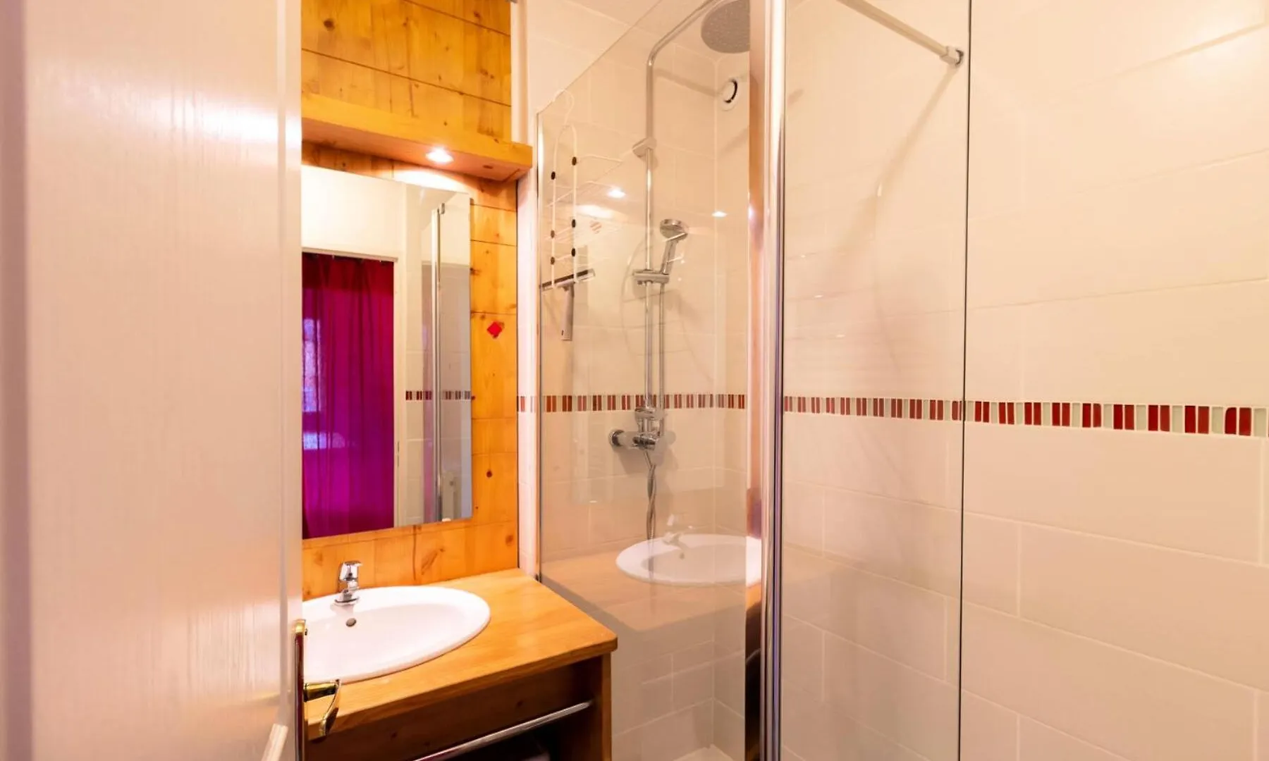 Residence Le Balcon Des Airelles - Appartement Renove Tout Equipe Sur Les Orres 1800 Mae-6614 0*,
